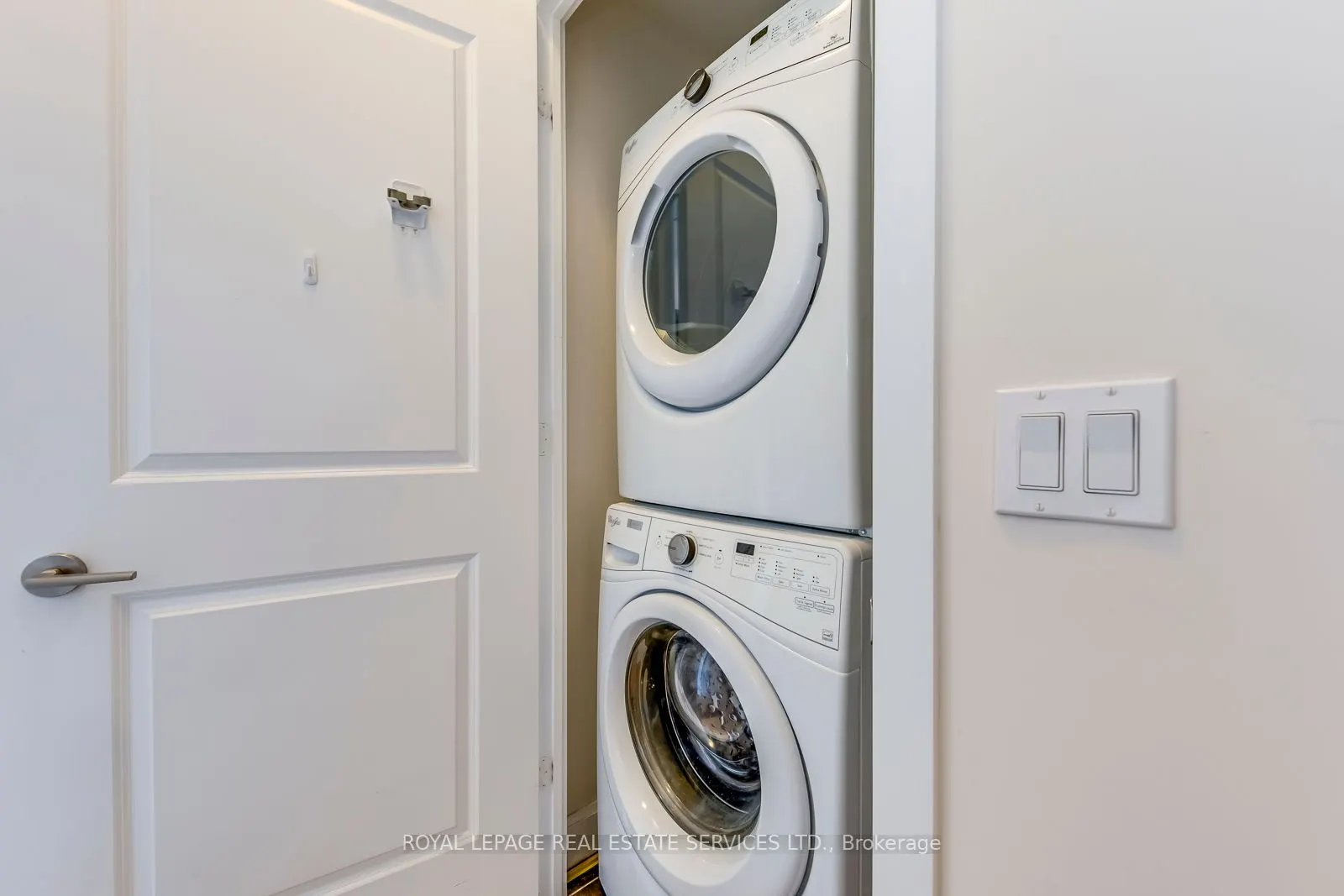33 Shore Breeze Drive, #3706