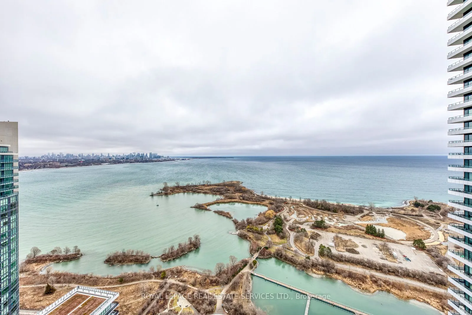 33 Shore Breeze Drive, #3706