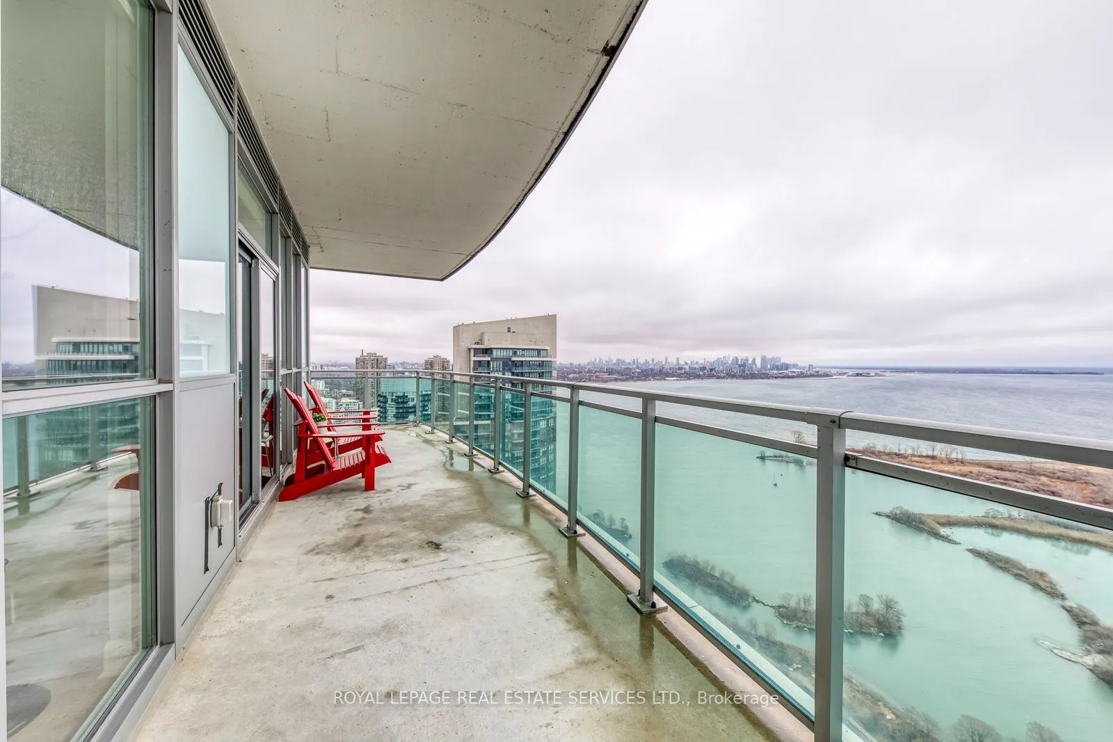 33 Shore Breeze Drive, #3706