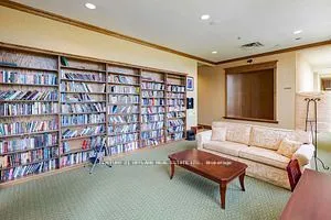 25 Via Rosedale Way, #316