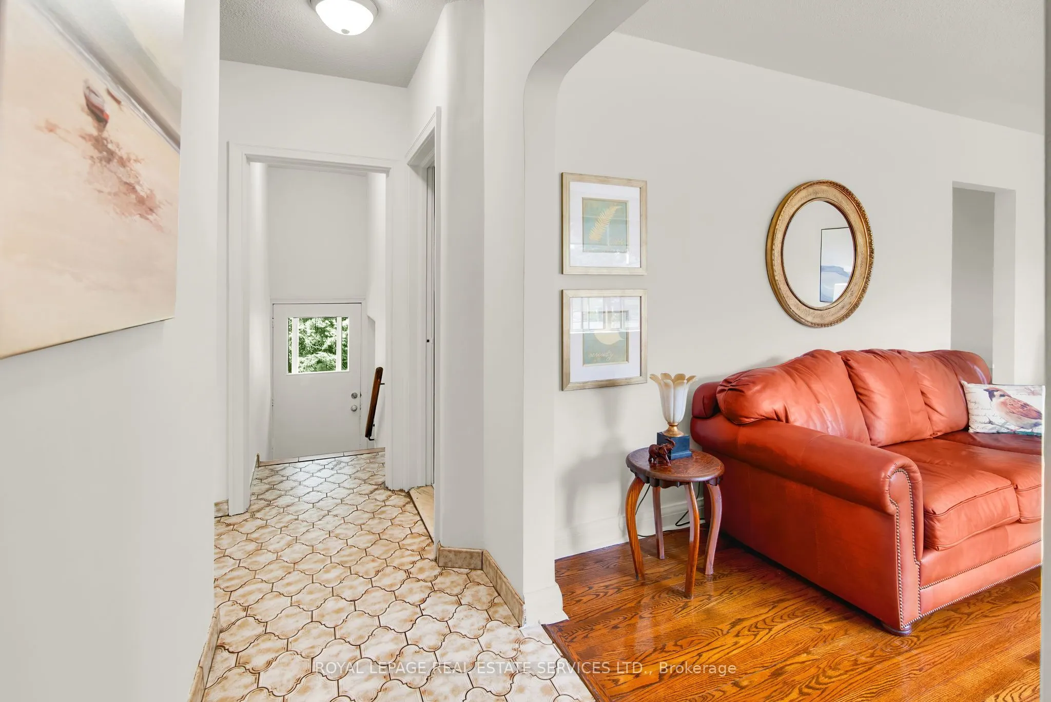 16 Redfern Avenue