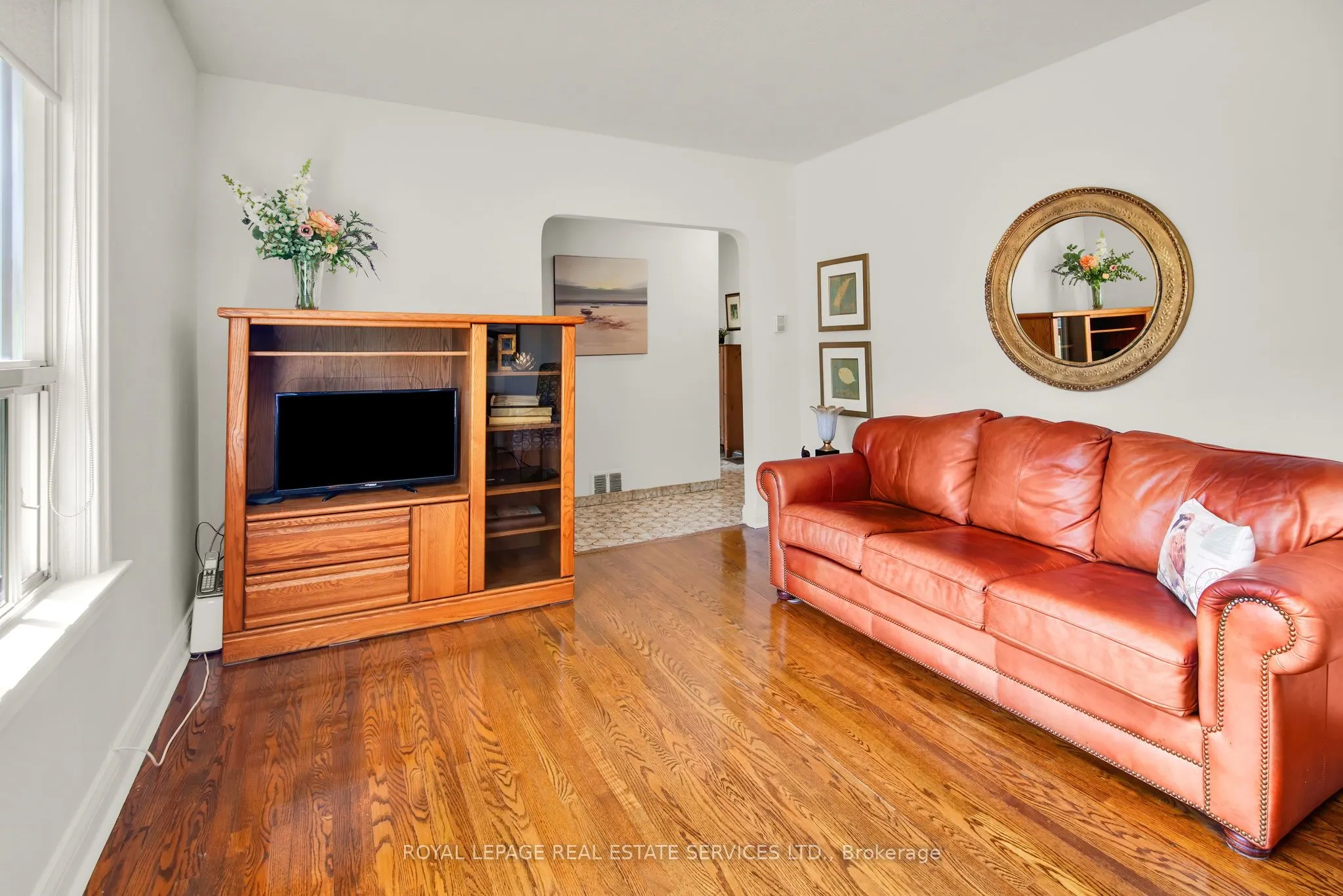 16 Redfern Avenue