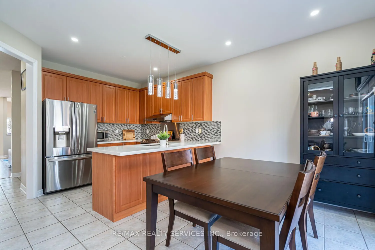 6 Foxhollow Road