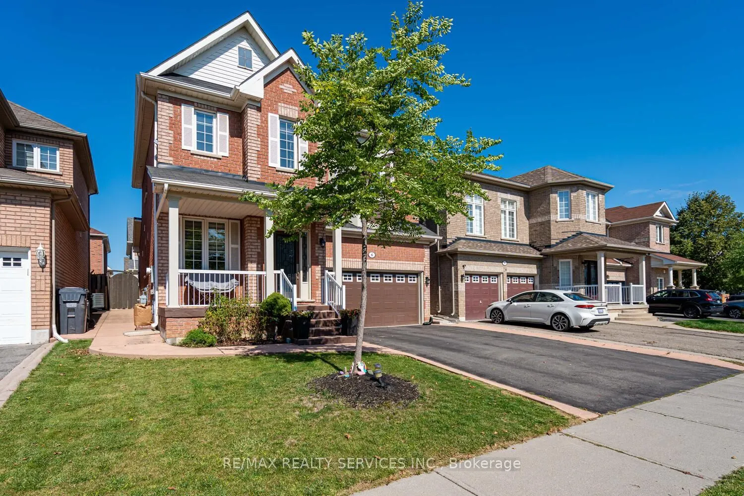 6 Foxhollow Road