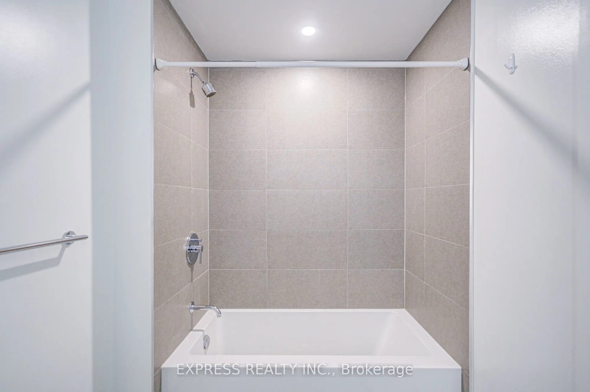 270 Dufferin Street, #701