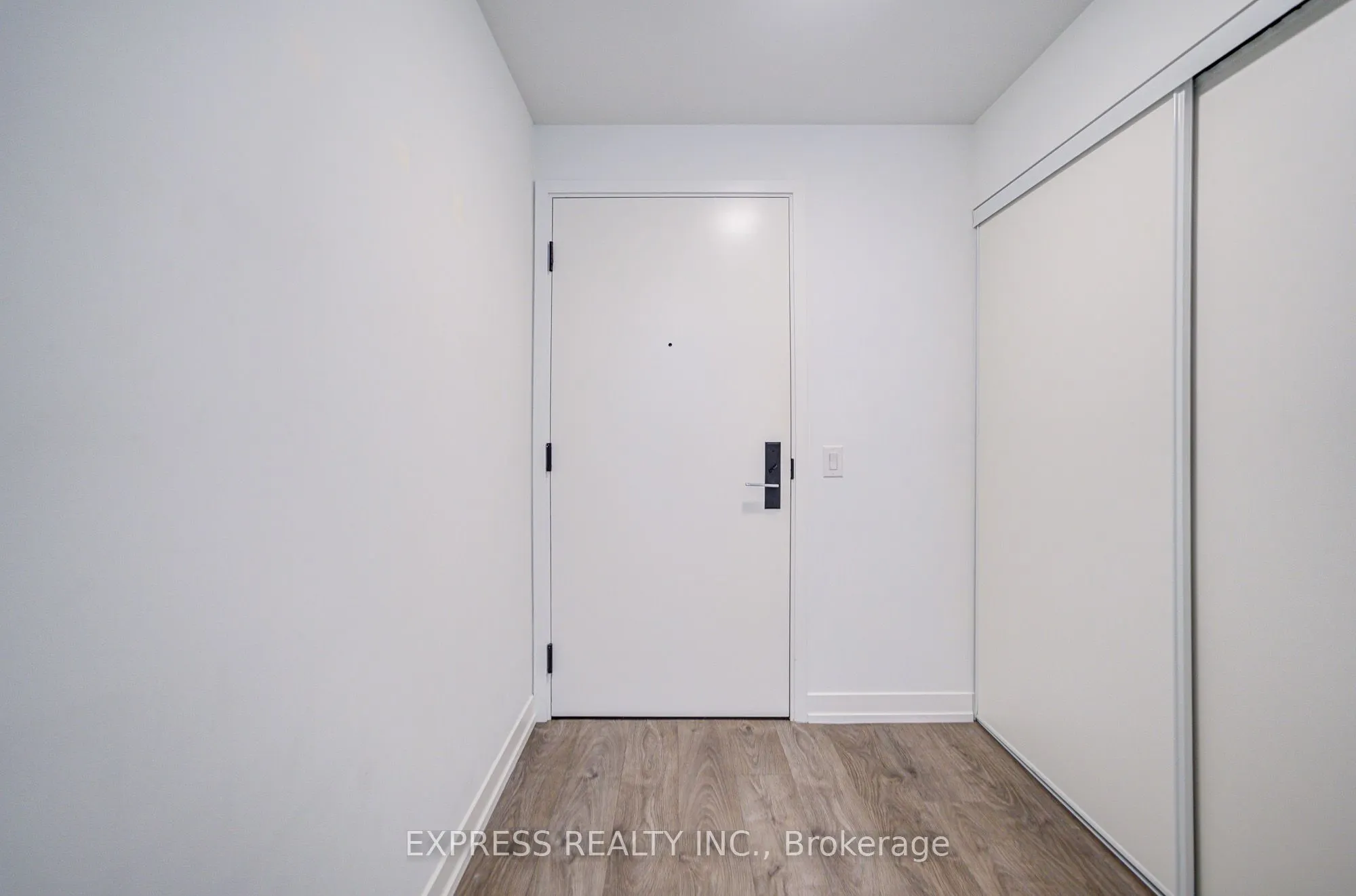 270 Dufferin Street, #701