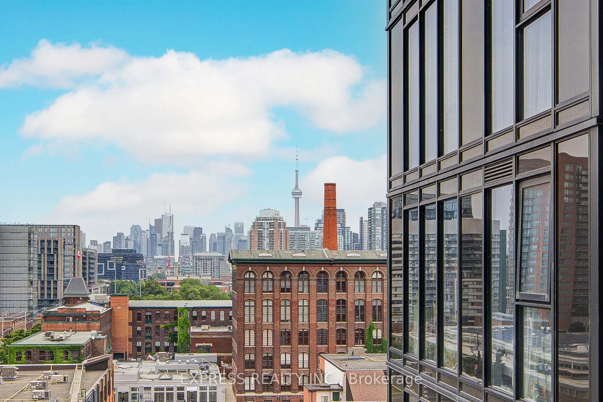 270 Dufferin Street, #701