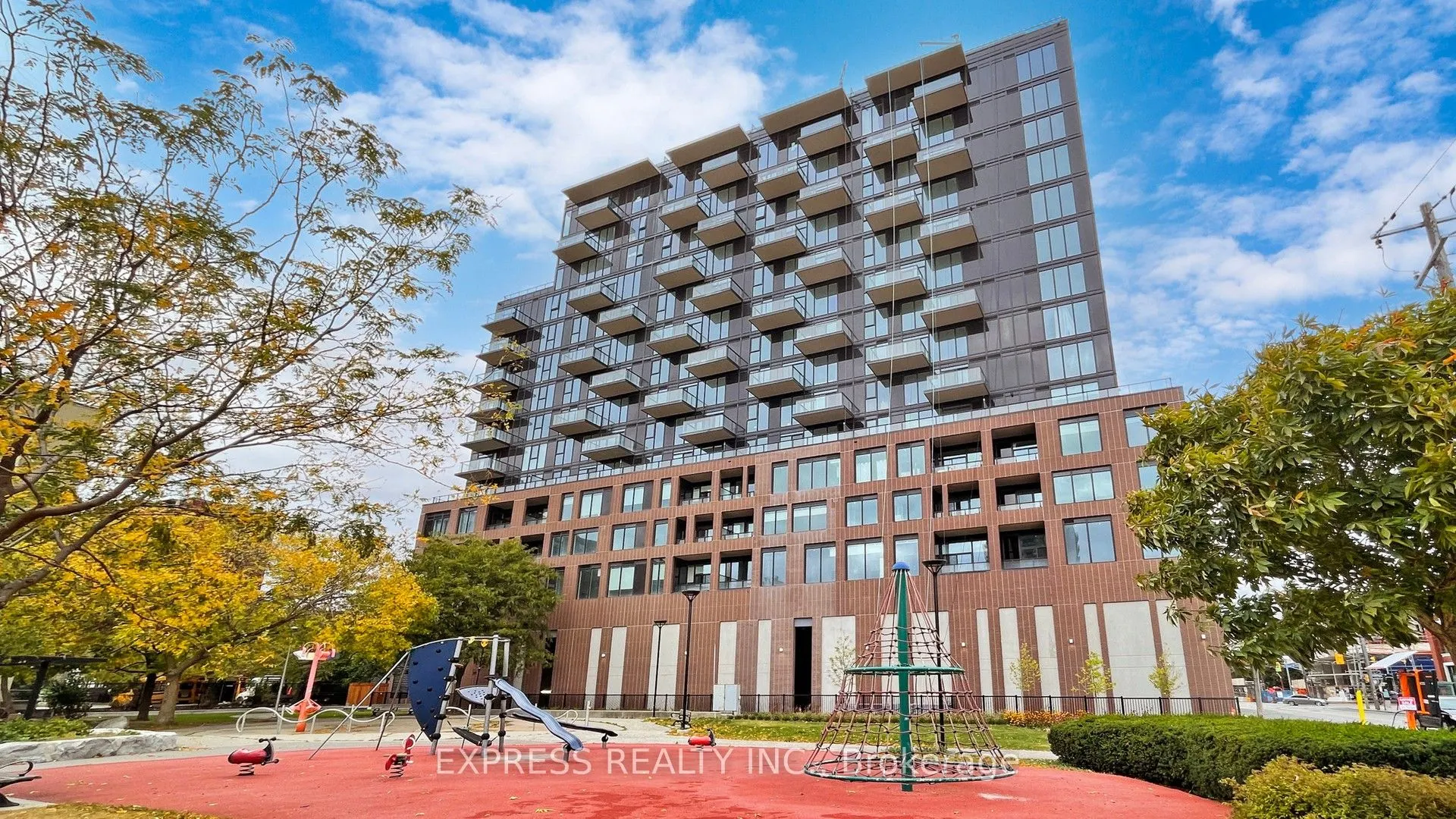 270 Dufferin Street, #701