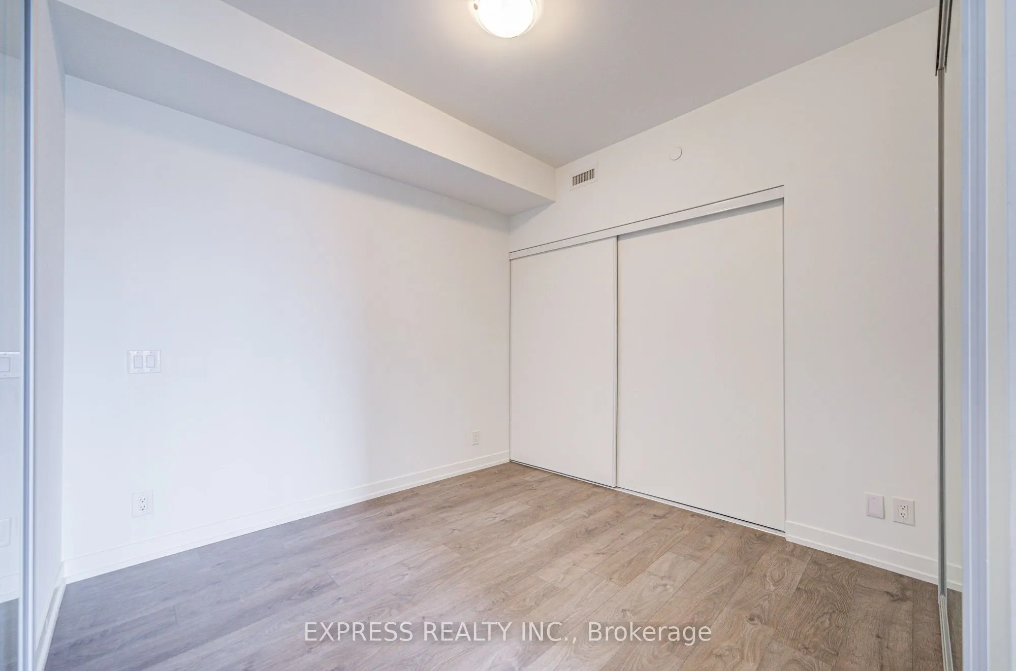 270 Dufferin Street, #701