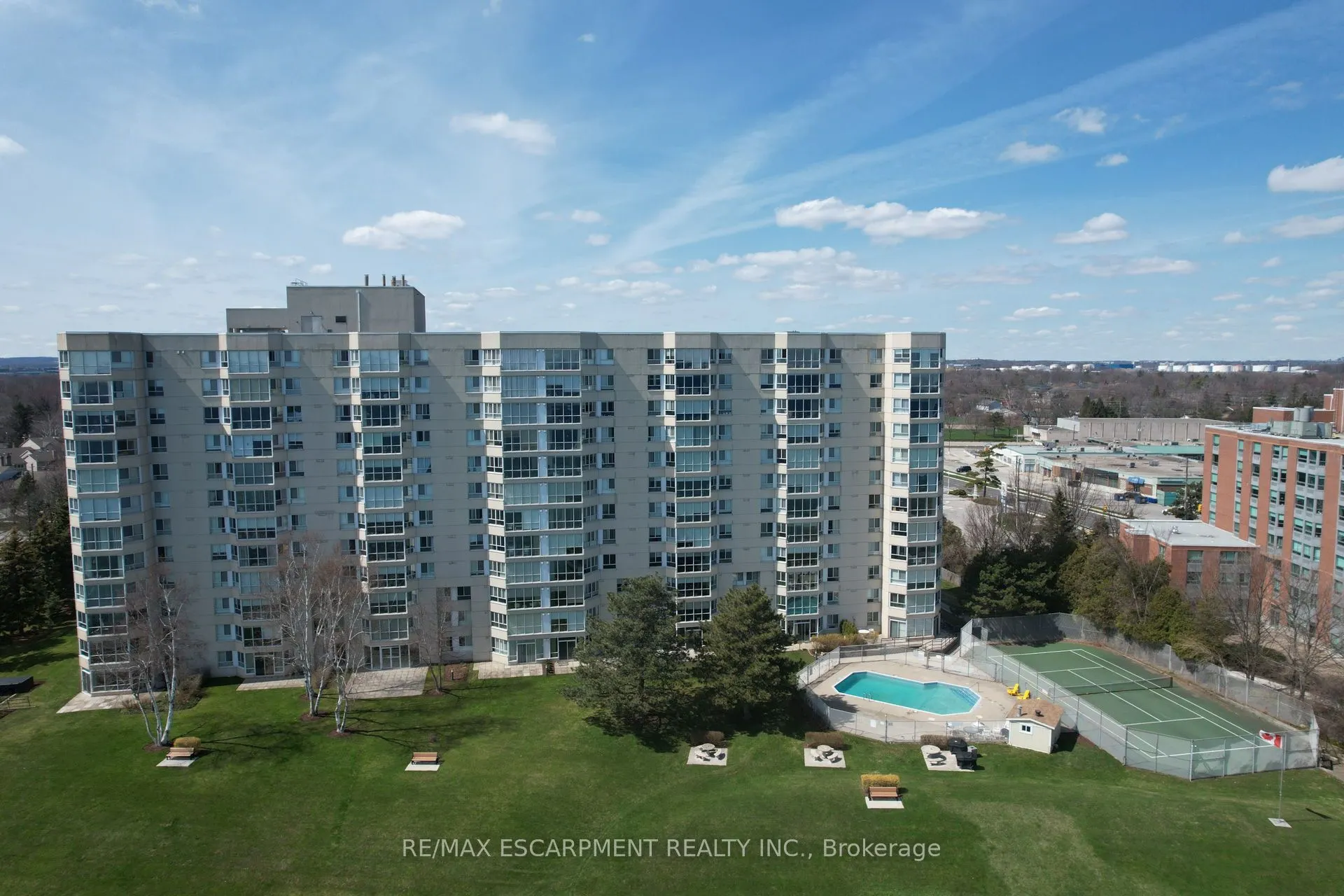 5280 Lakeshore Road, #801