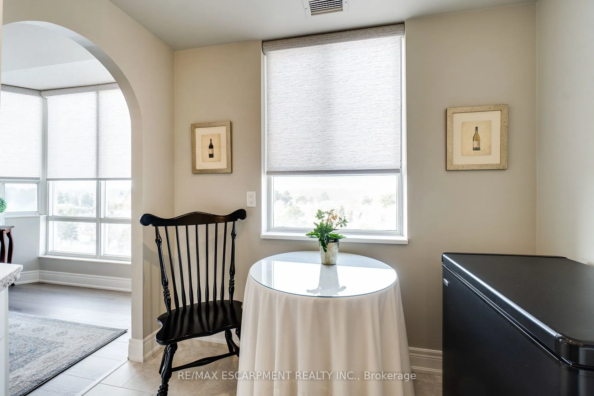 5280 Lakeshore Road, #801