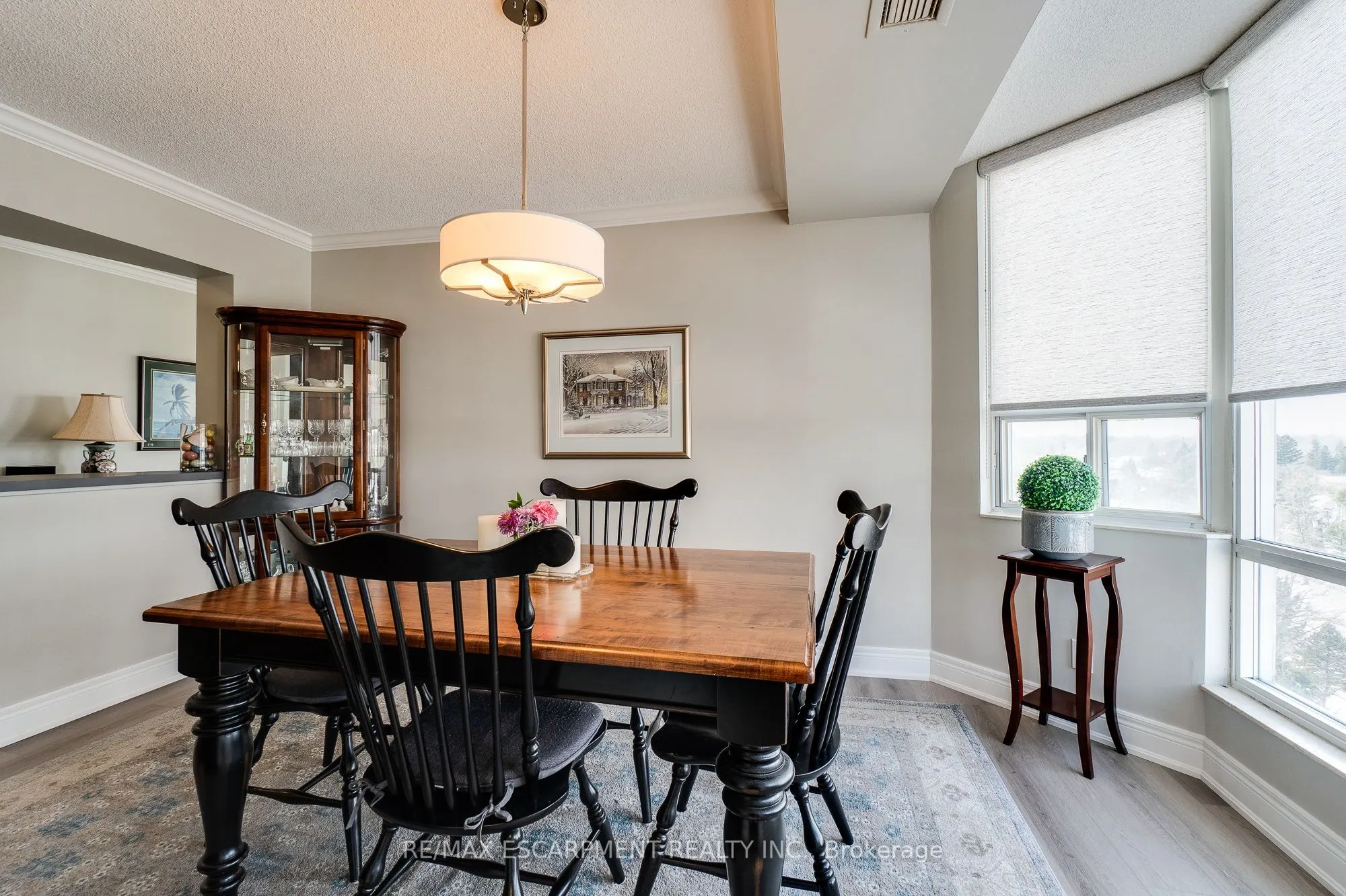 5280 Lakeshore Road, #801