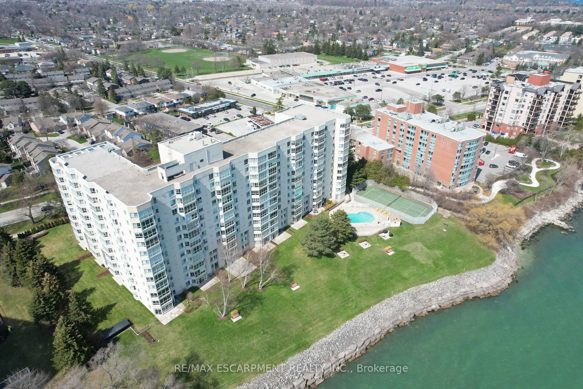 5280 Lakeshore Road, #801