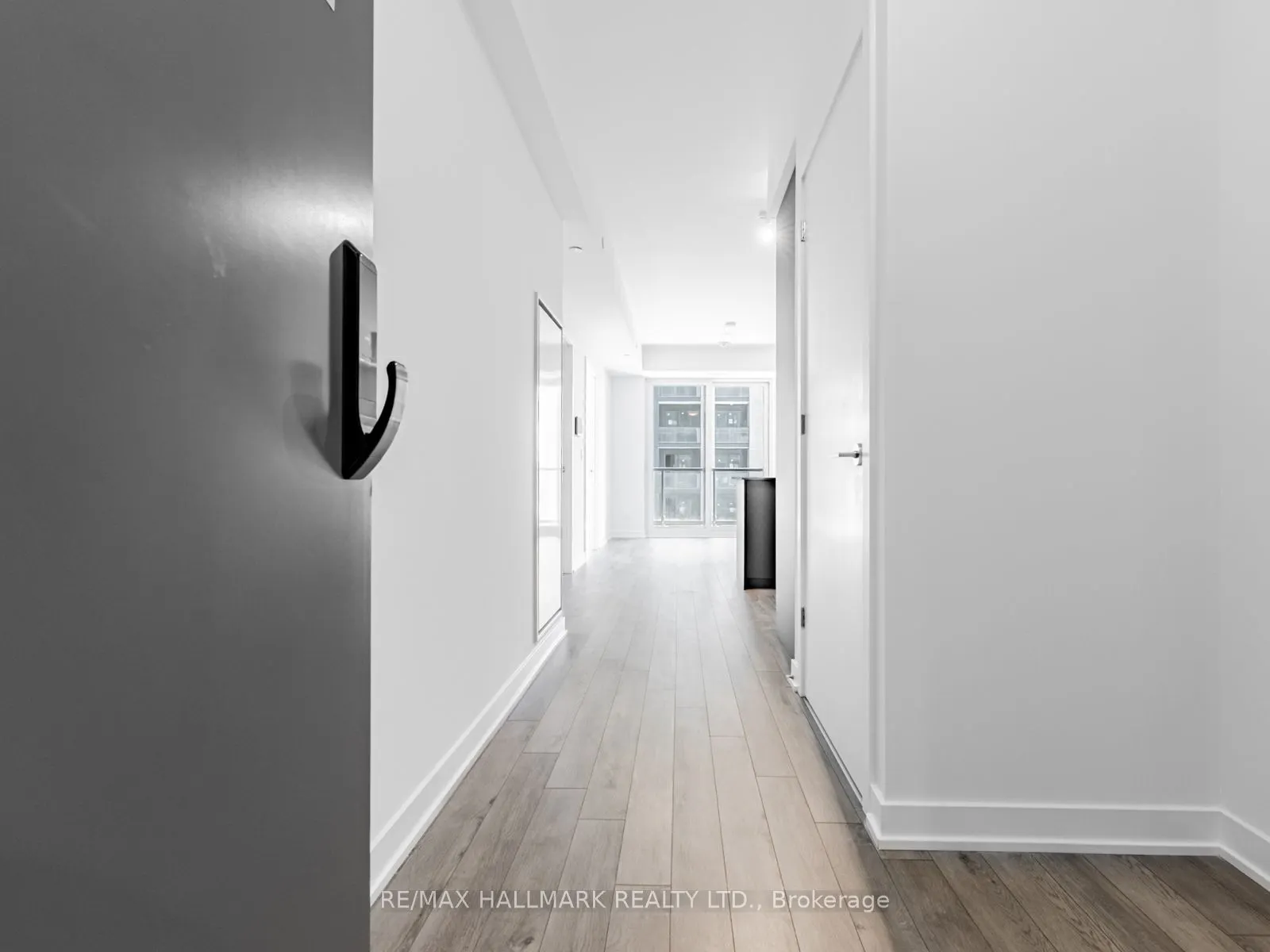 3079 Trafalgar Road, #1301