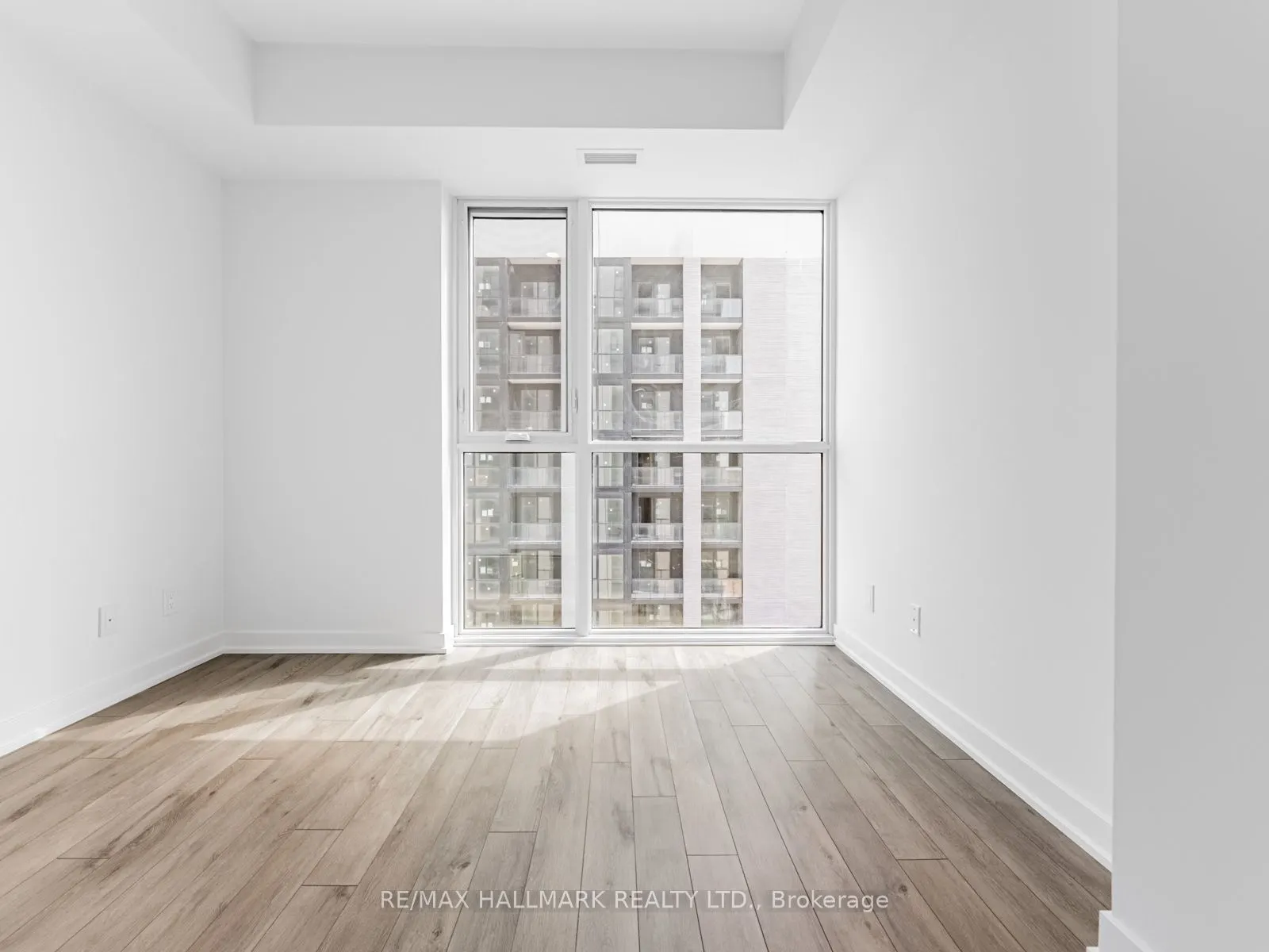 3079 Trafalgar Road, #1301