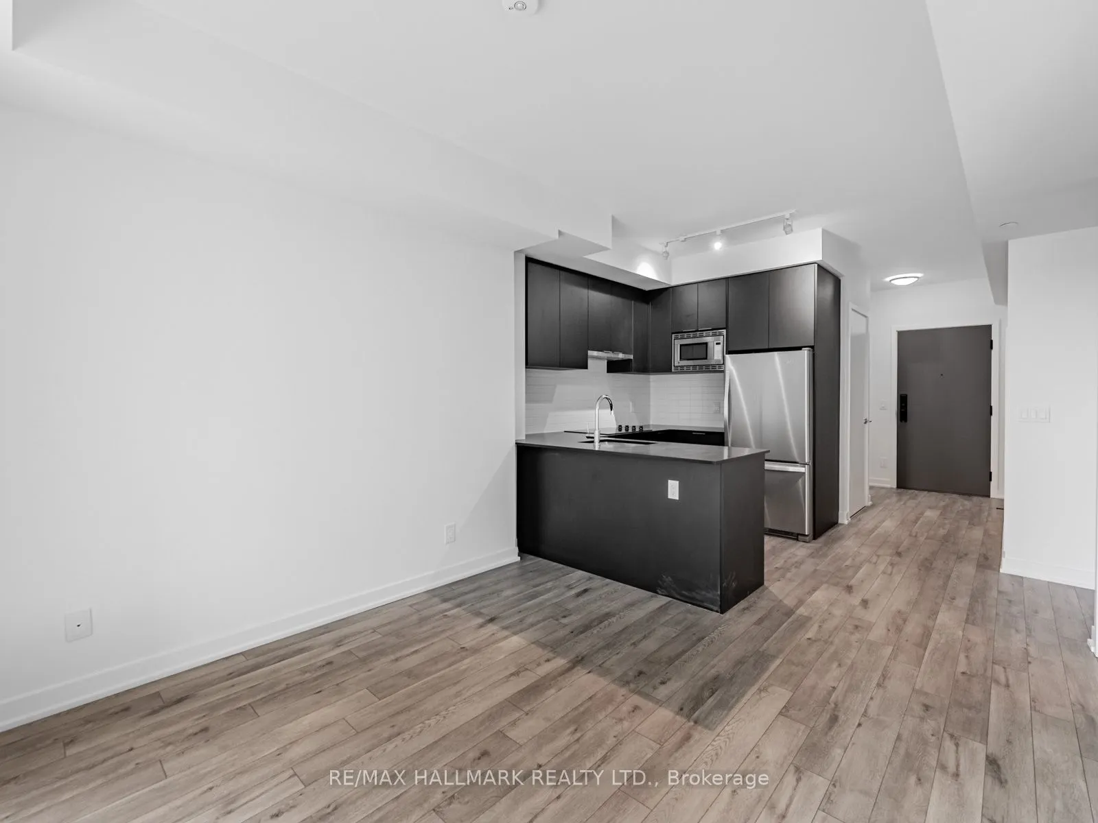 3079 Trafalgar Road, #1301