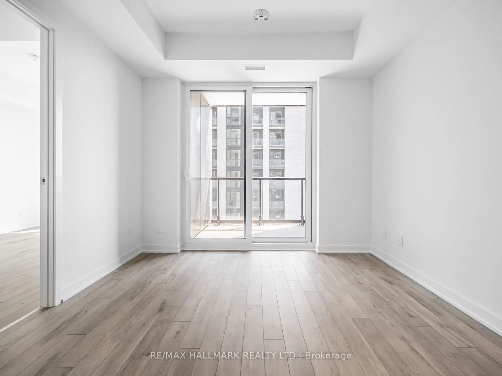 3079 Trafalgar Road, #1301