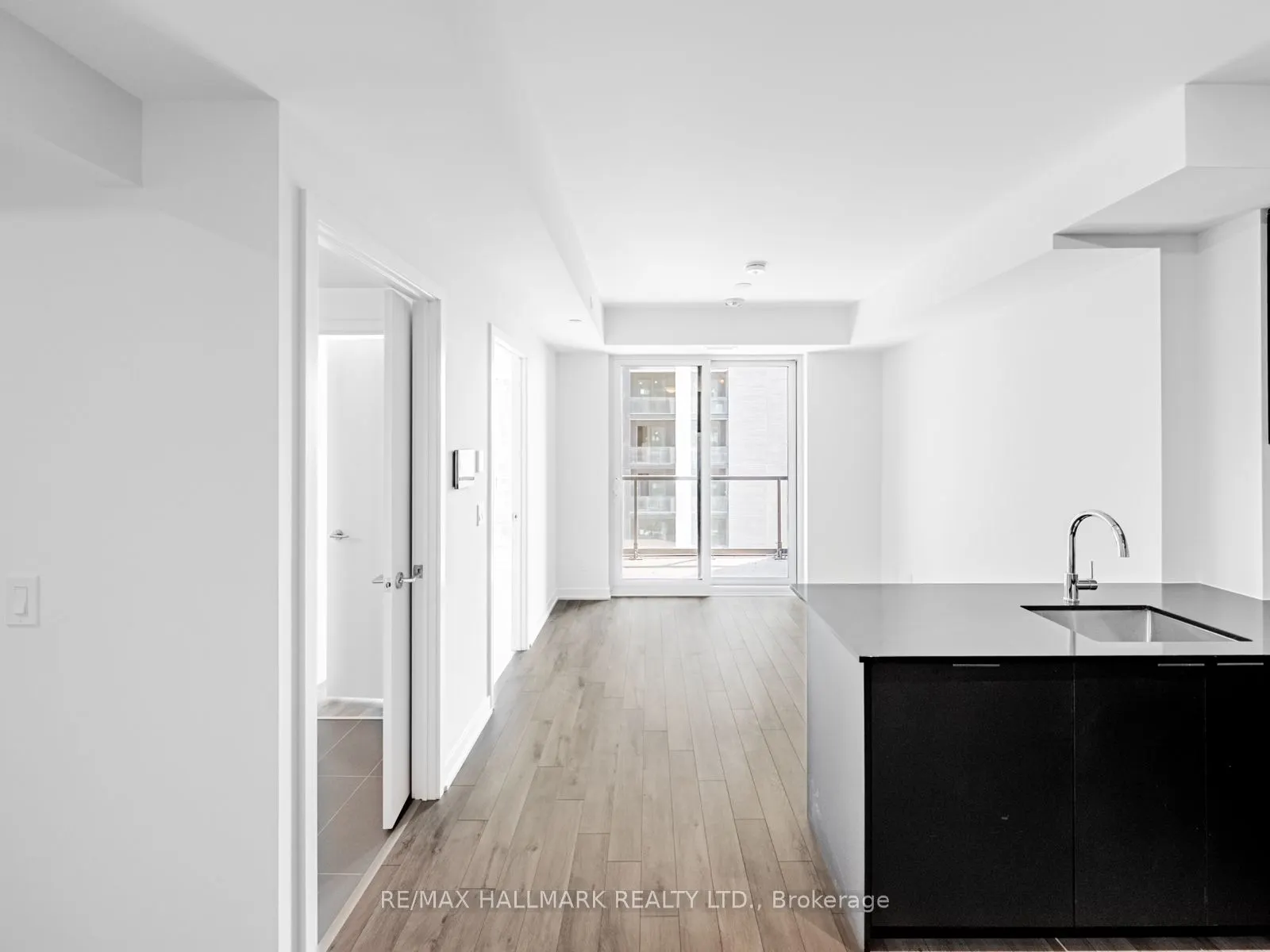 3079 Trafalgar Road, #1301