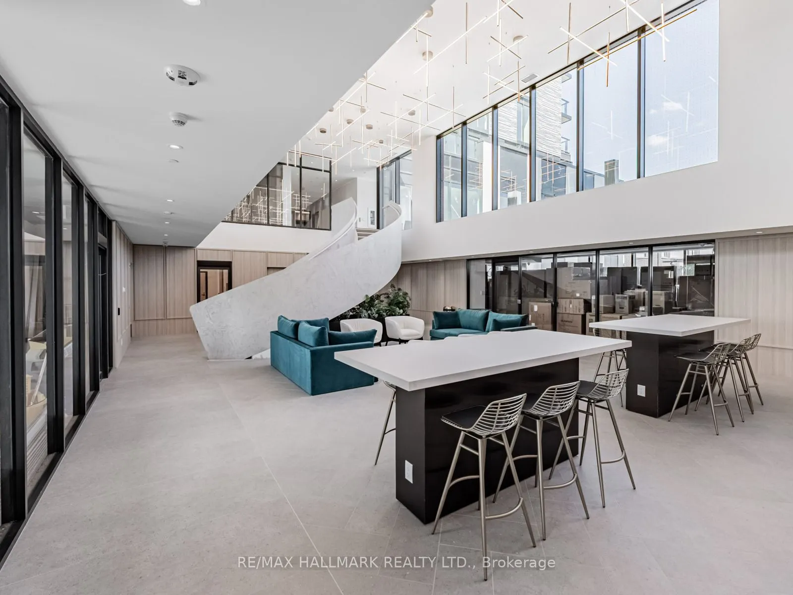 3079 Trafalgar Road, #1301