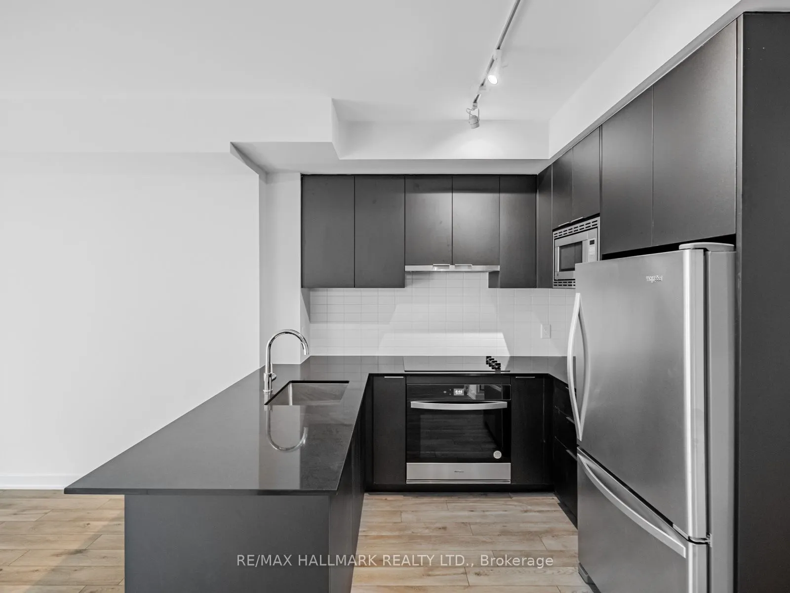 3079 Trafalgar Road, #1301