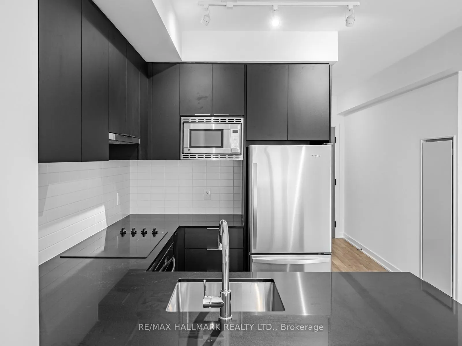 3079 Trafalgar Road, #1301