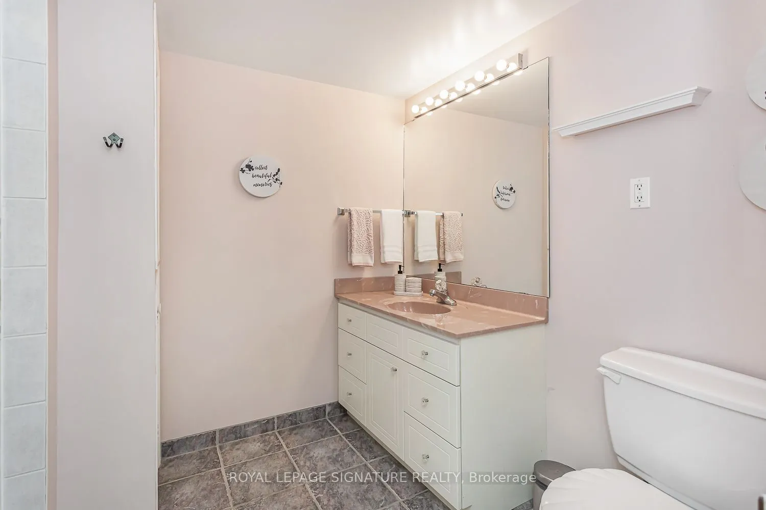 383 Maplehurst Avenue