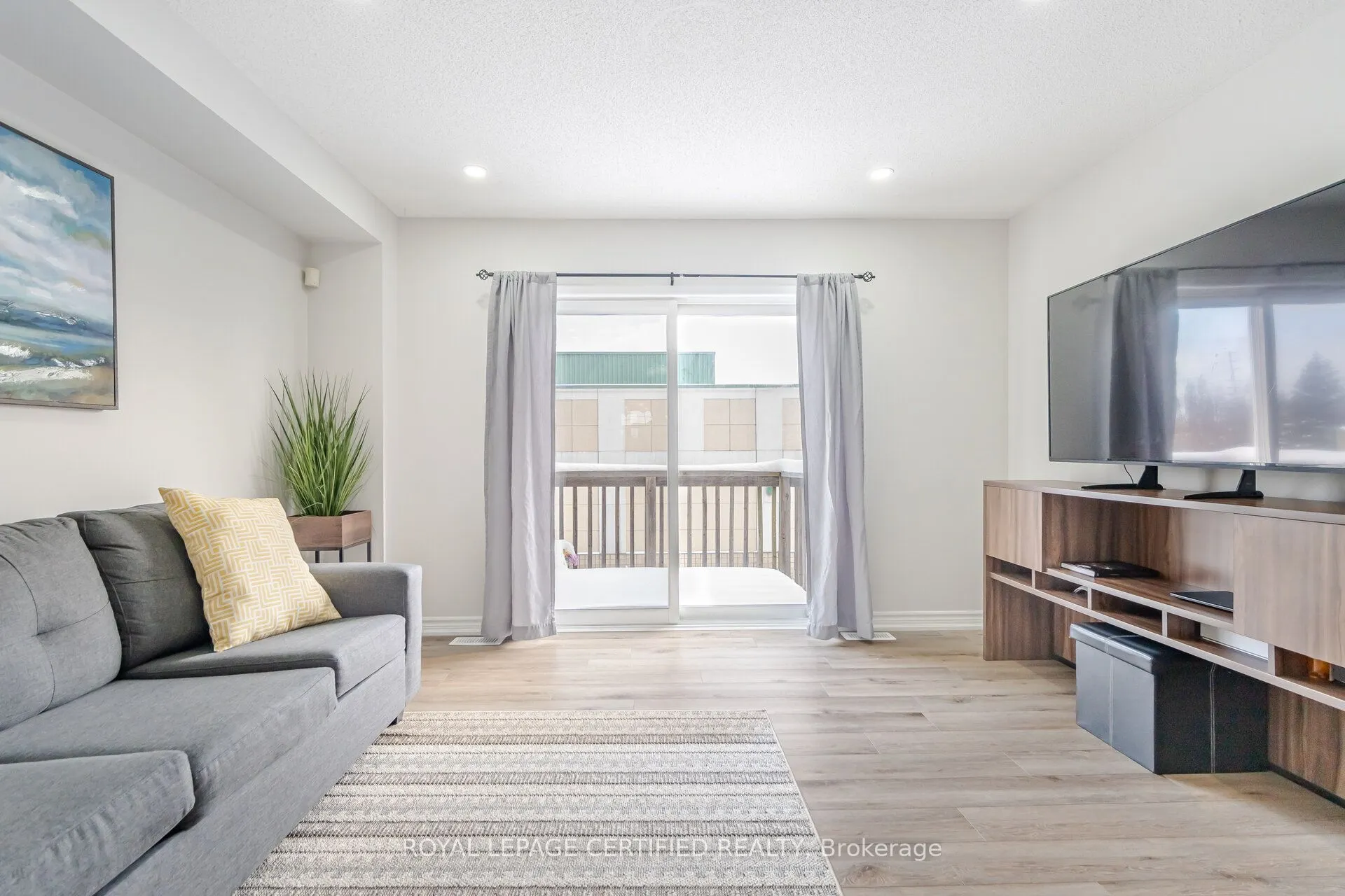 3356 Redpath Circle