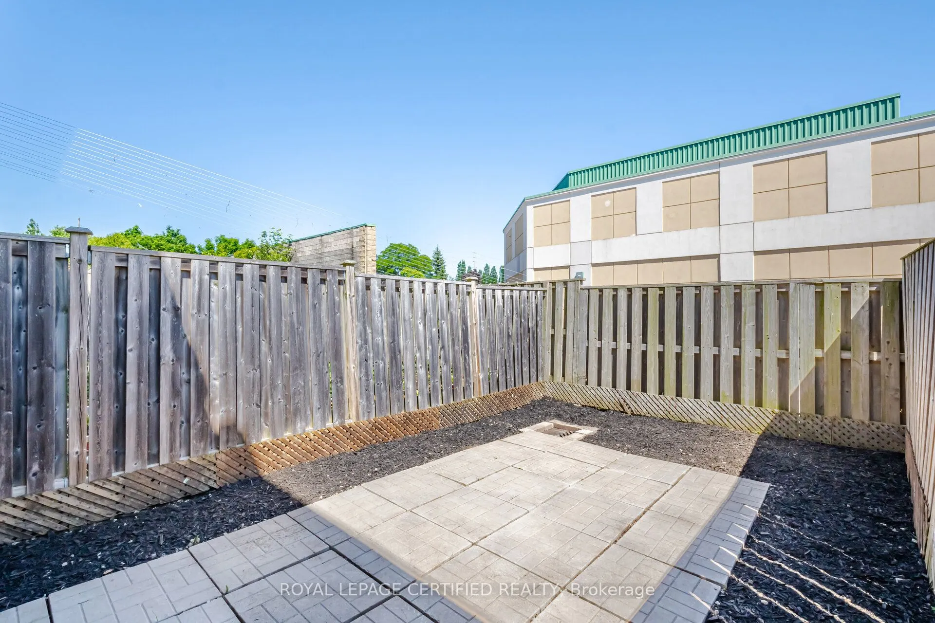 3356 Redpath Circle