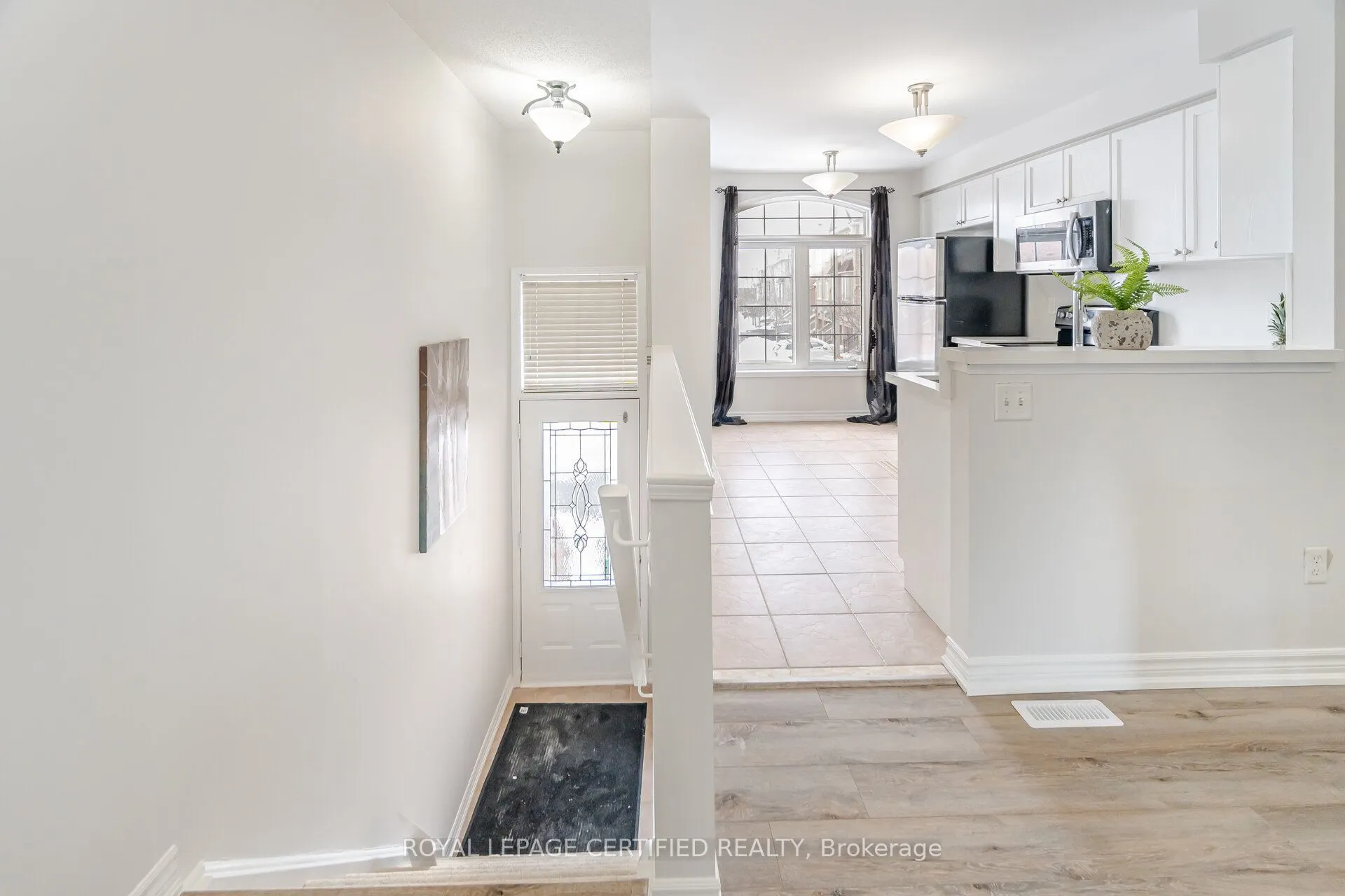3356 Redpath Circle
