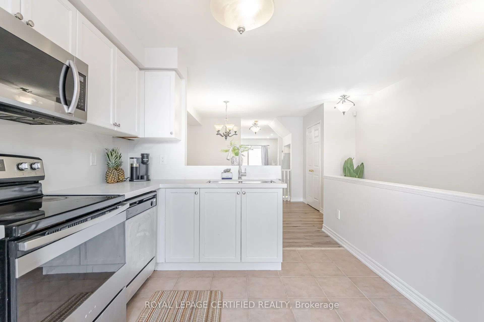 3356 Redpath Circle