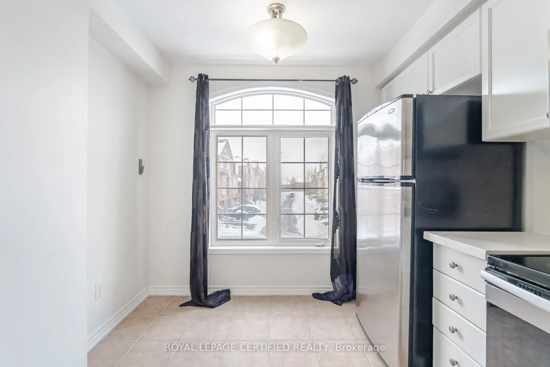 3356 Redpath Circle