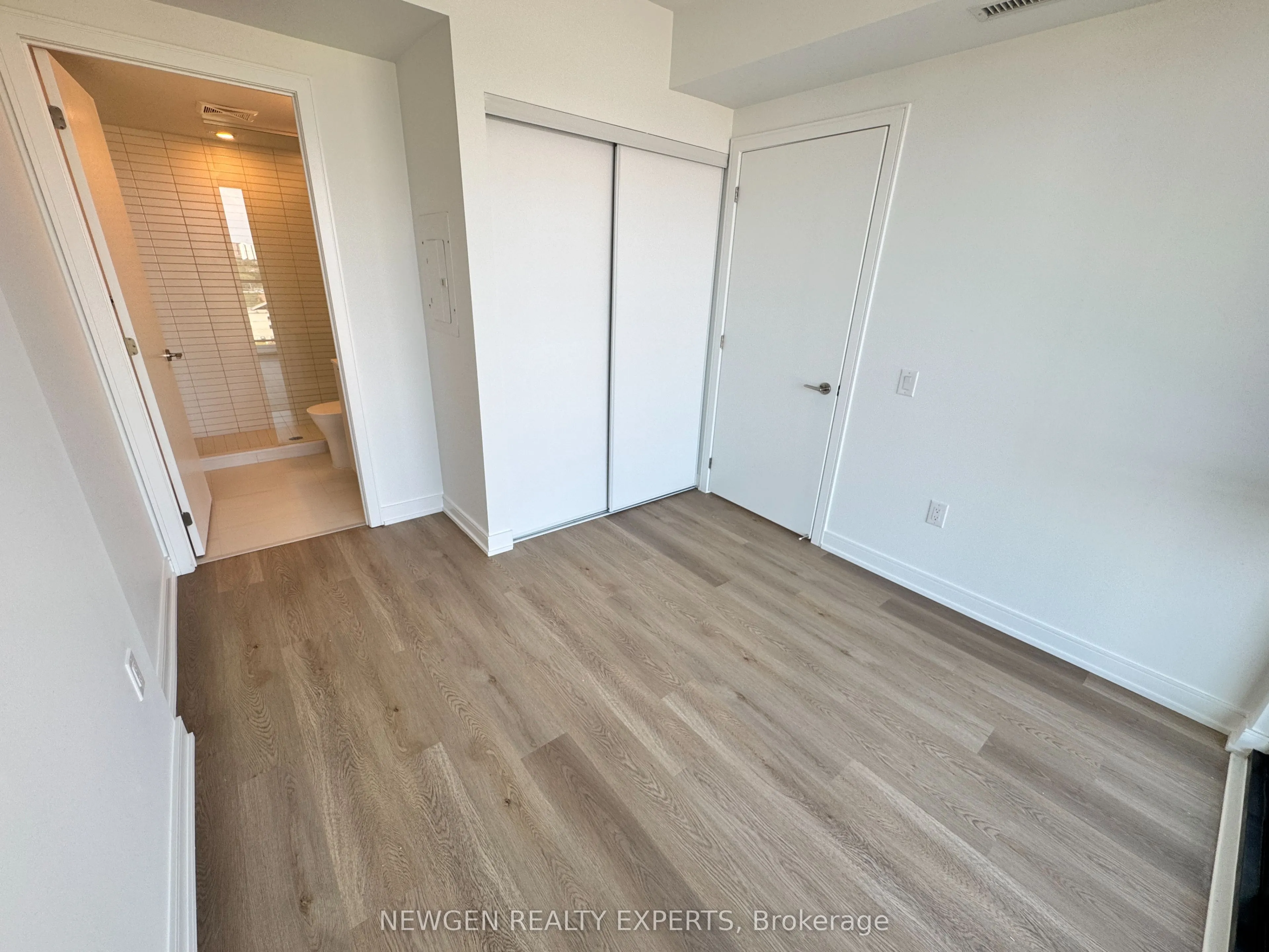 3009 Novar Road, #1102