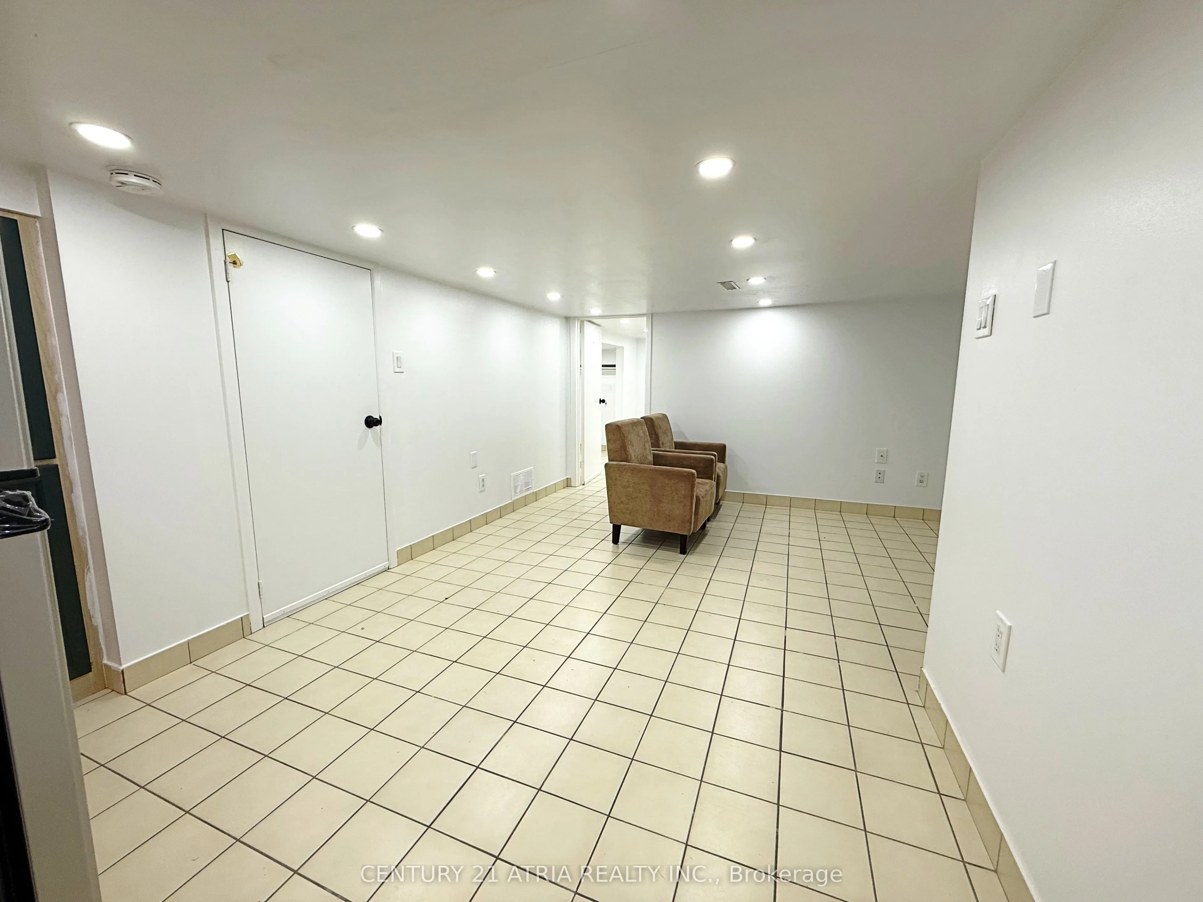 931 Gardner Avenue, #Bsmt
