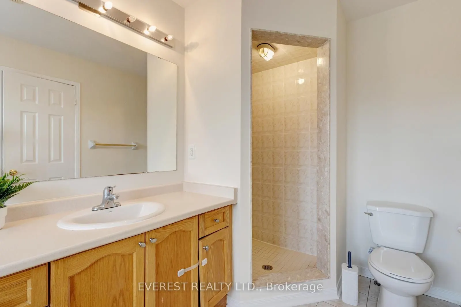 5172 Nestling Grove