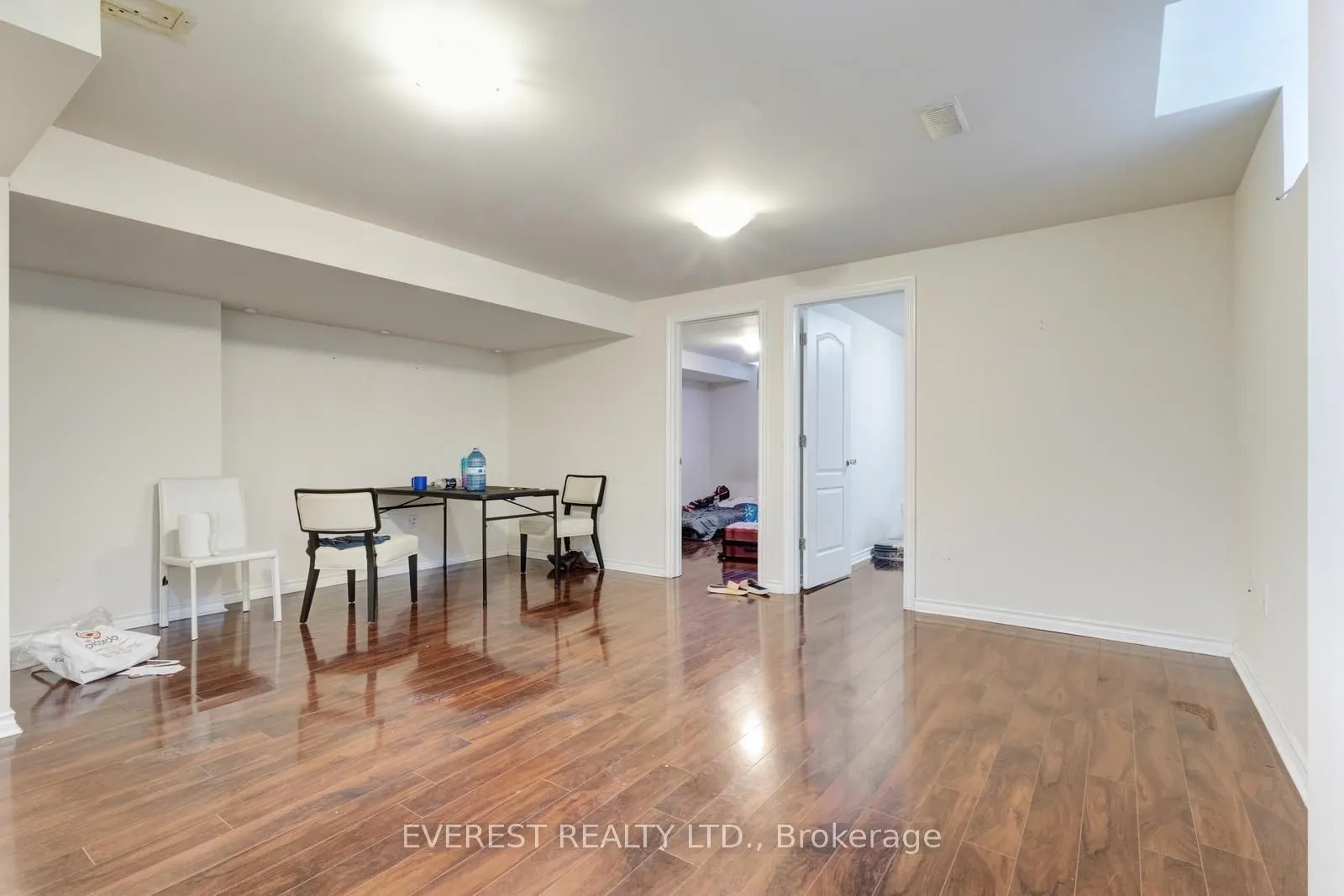 5172 Nestling Grove