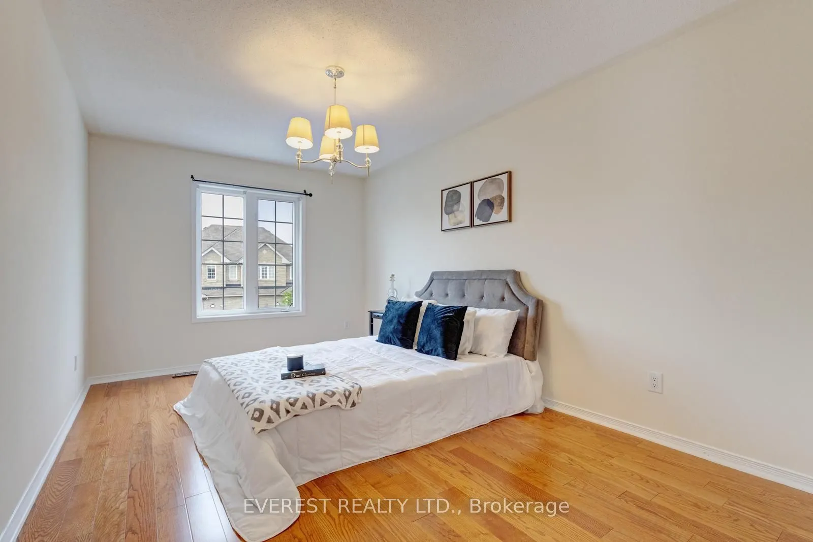5172 Nestling Grove