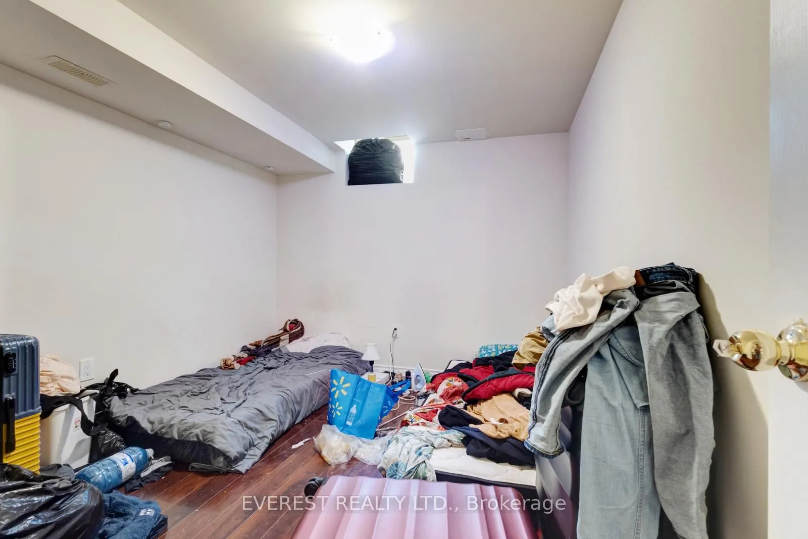 5172 Nestling Grove
