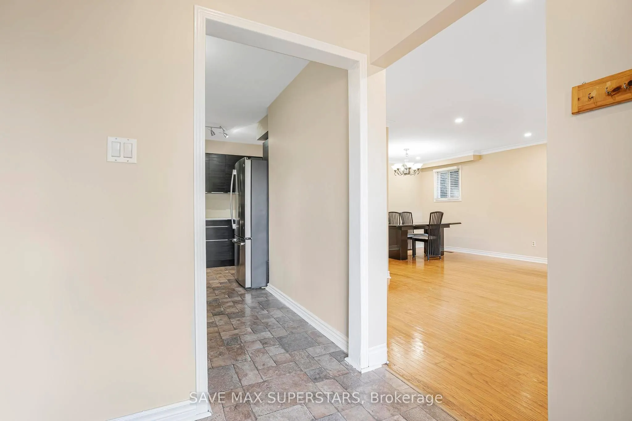 87 Pennington Crescent, #Upper