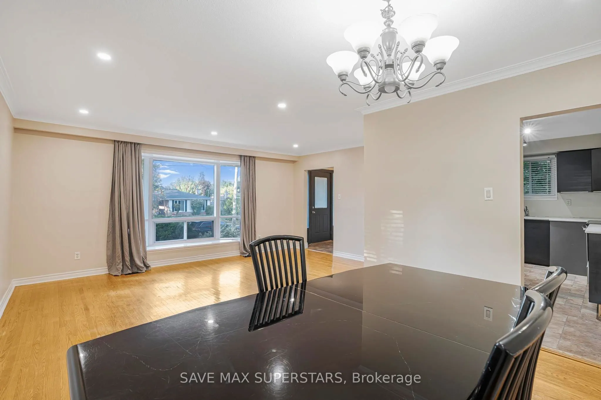 87 Pennington Crescent, #Upper