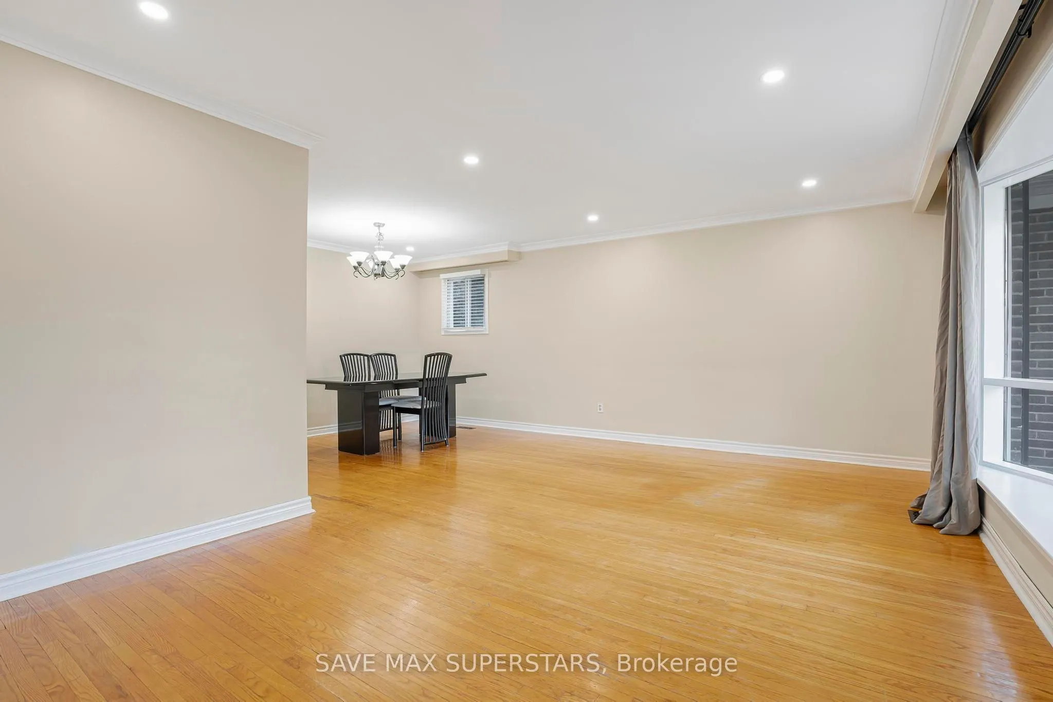 87 Pennington Crescent, #Upper