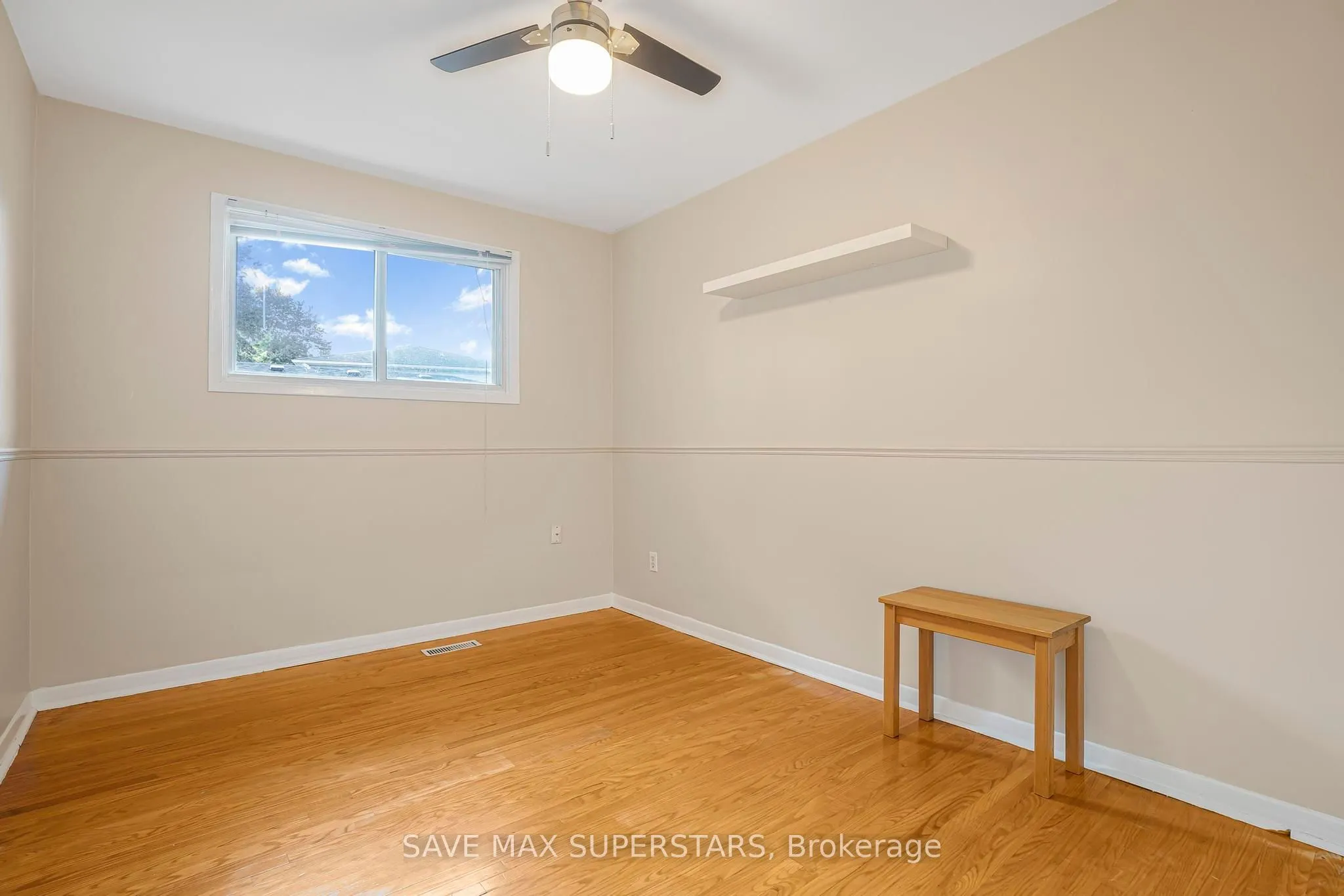 87 Pennington Crescent, #Upper