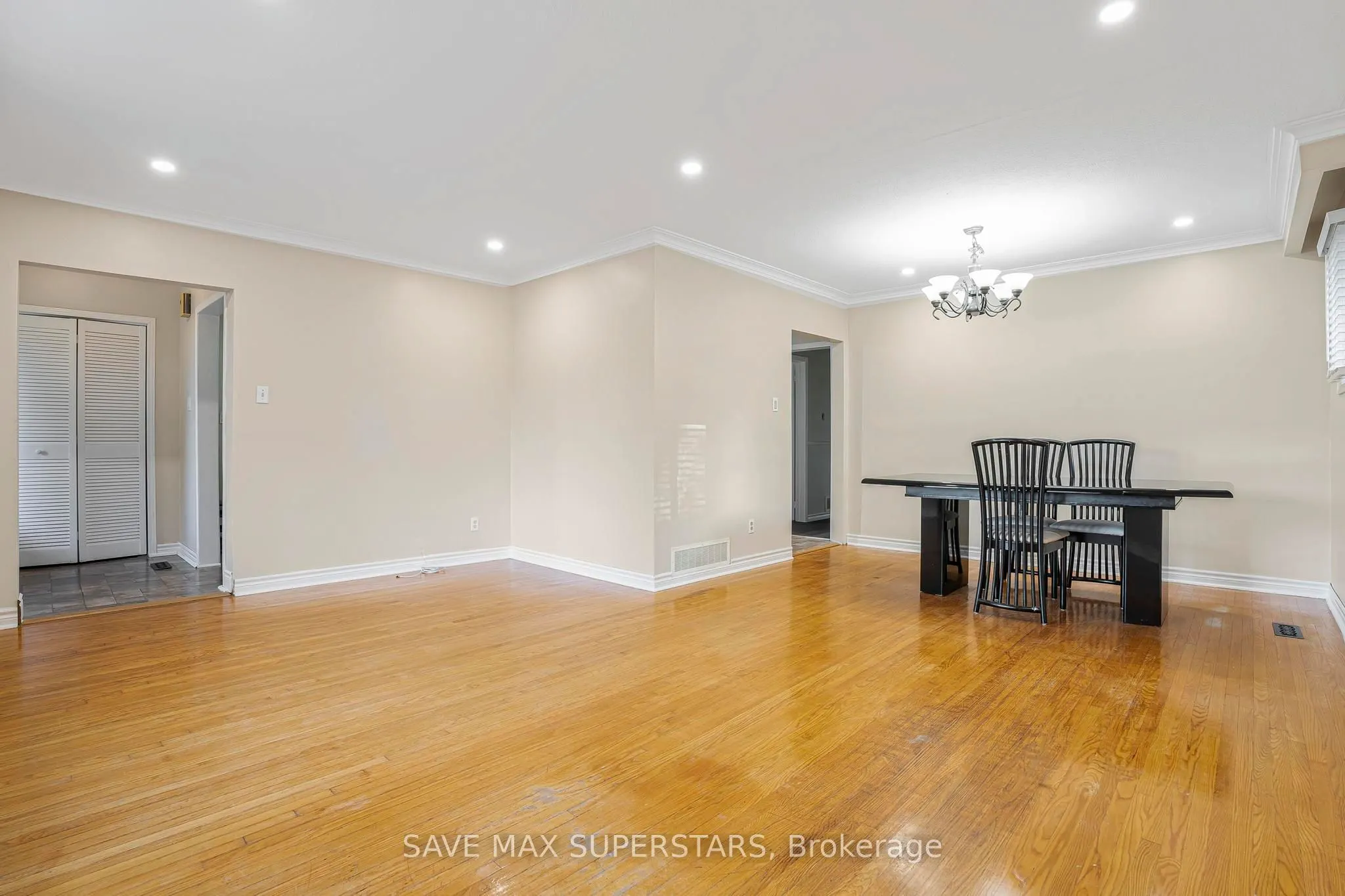87 Pennington Crescent, #Upper
