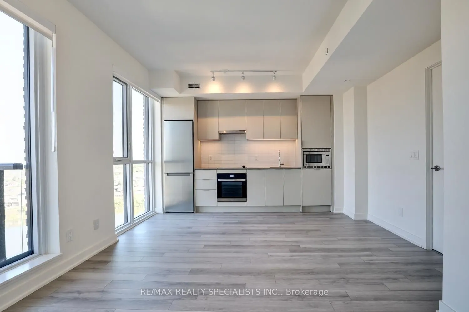3079 Trafalgar Road, #1308