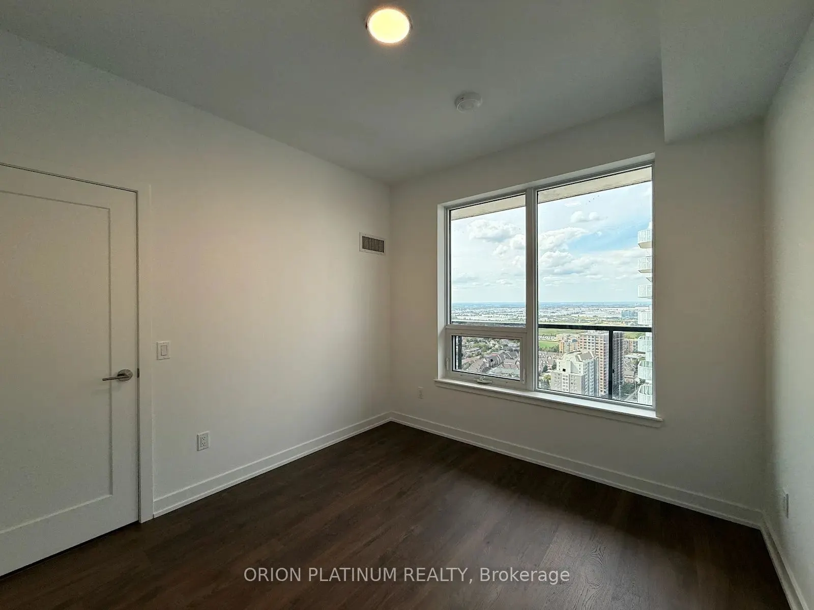 5105 Hurontario Street, #3010
