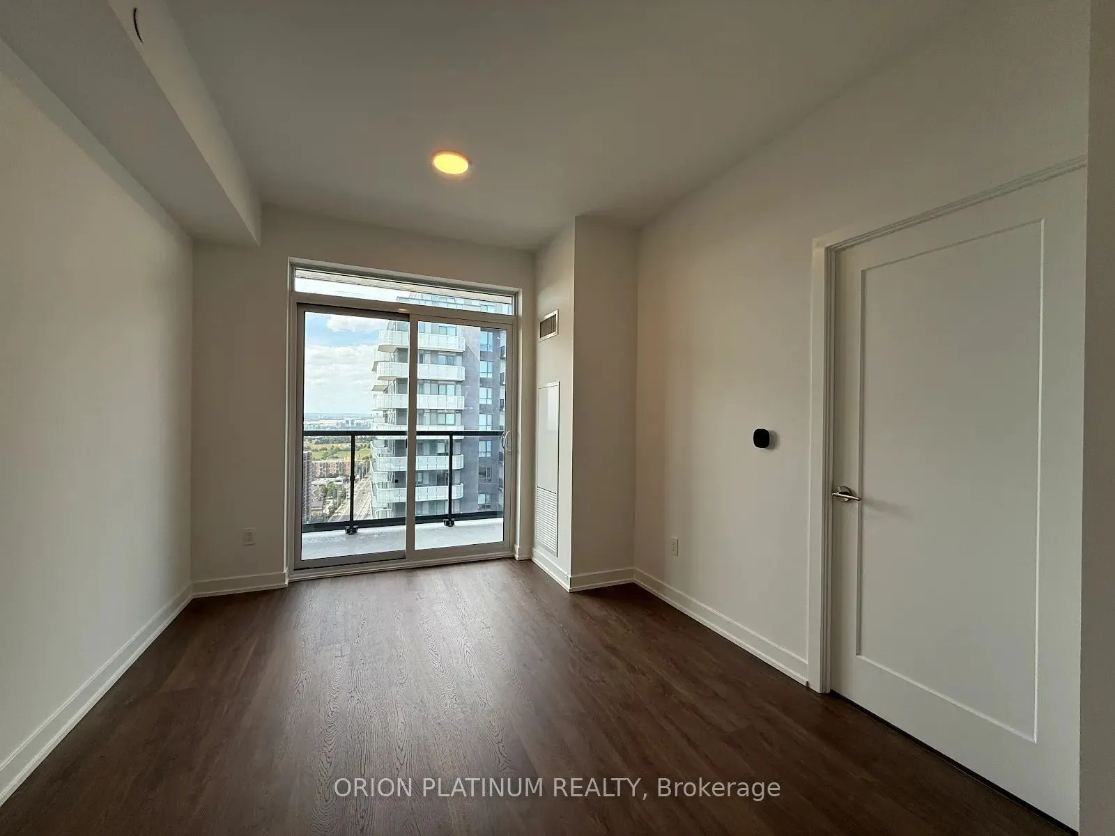 5105 Hurontario Street, #3010