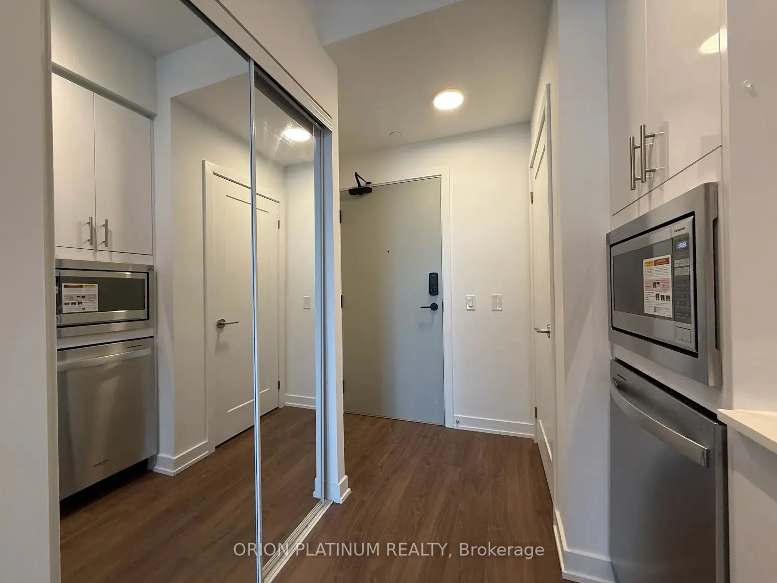 5105 Hurontario Street, #3010
