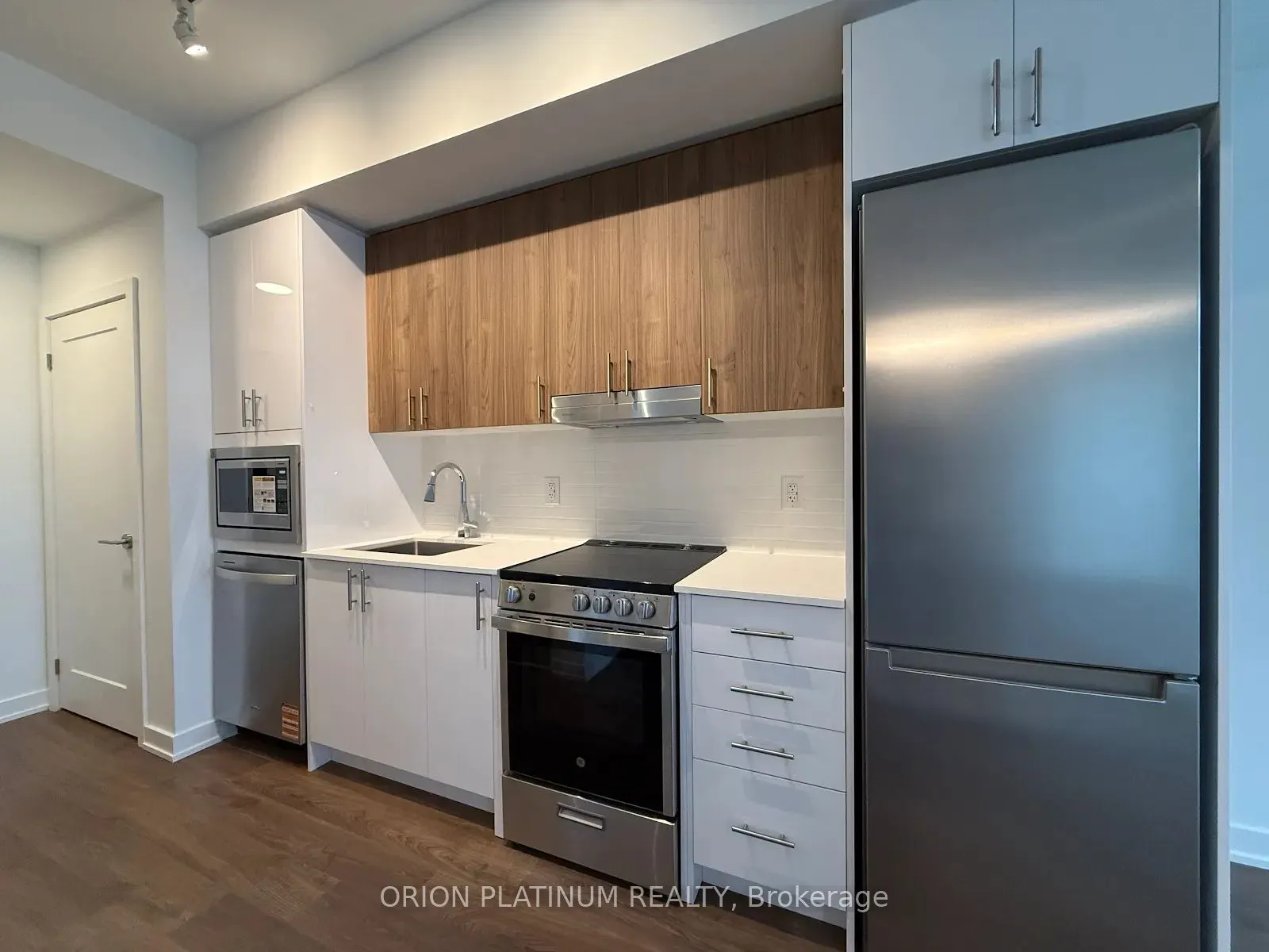 5105 Hurontario Street, #3010