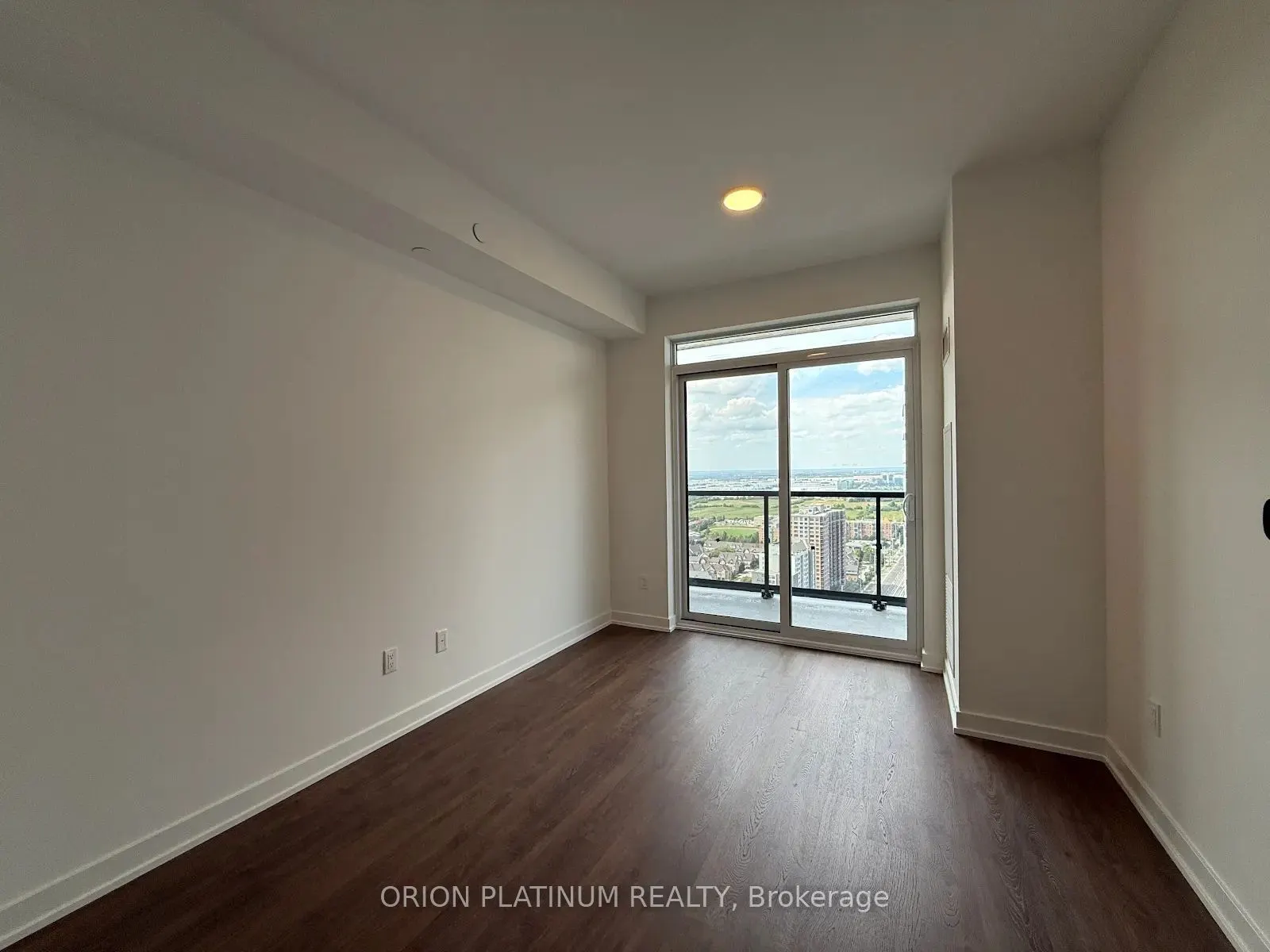 5105 Hurontario Street, #3010