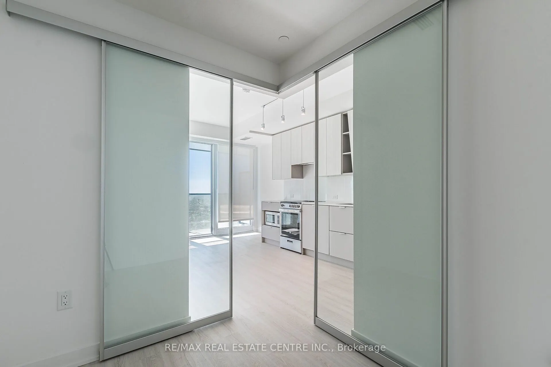 3883 Quartz Road, #1407