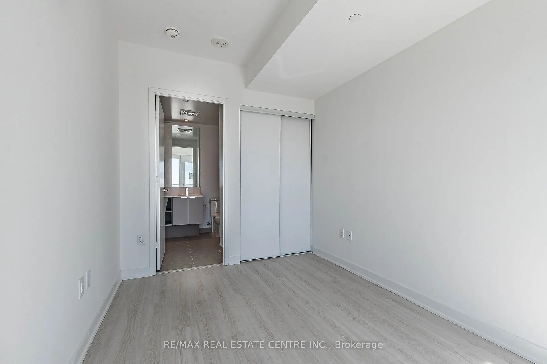 3883 Quartz Road, #1407